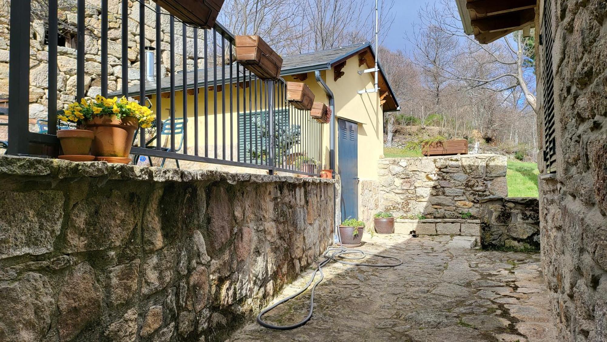 Гостьовий будинок Conjunto Entre Acebos Sotillo de Sanabria Екстер'єр фото